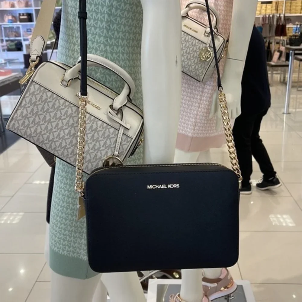 Michael Kors Jet Set Item Large EW Crossbody Leather Black